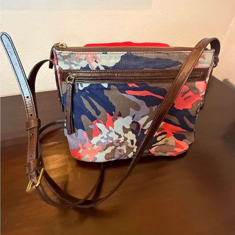 Fossil Jenna small crossbody/messenger bag.  Blue, brown & pink. Canvas/leather